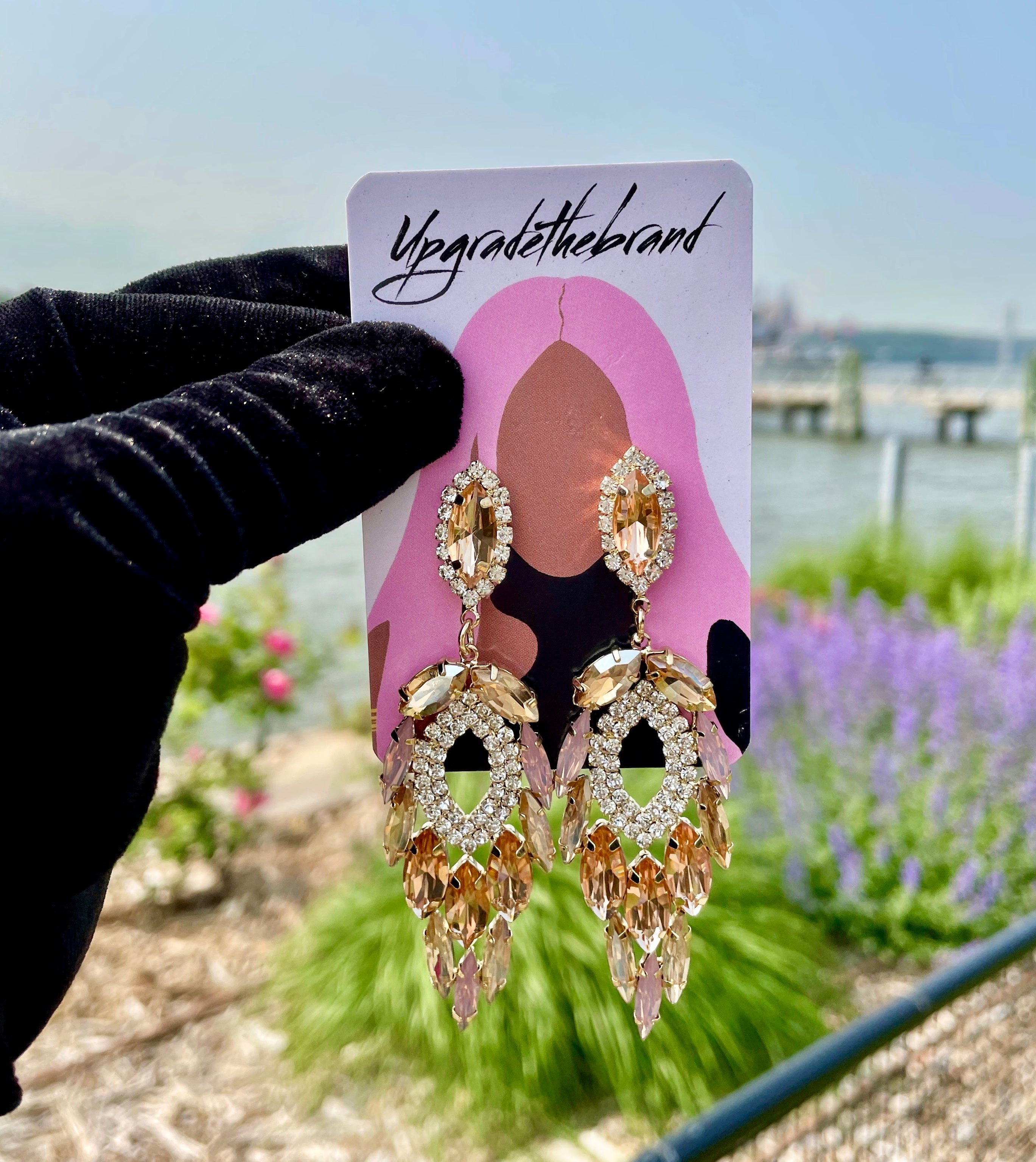 Angelic Gleam Earrings (Champagne)